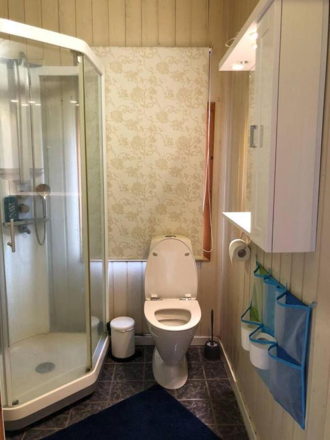 Beautiful 3 Bed Cottage In Ytteroy With Seaview Exterior foto